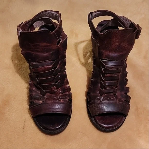 Freebird Bongo- size 9 Cognac - Picture 1 of 3